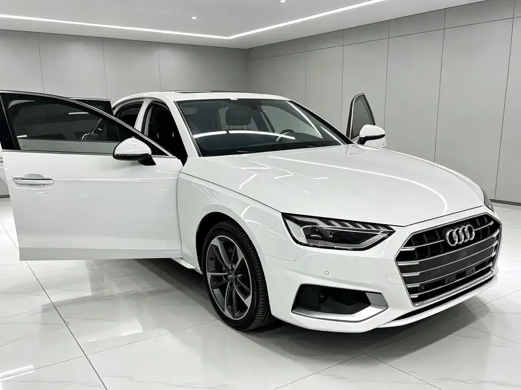 Audi A4L — фото 5
