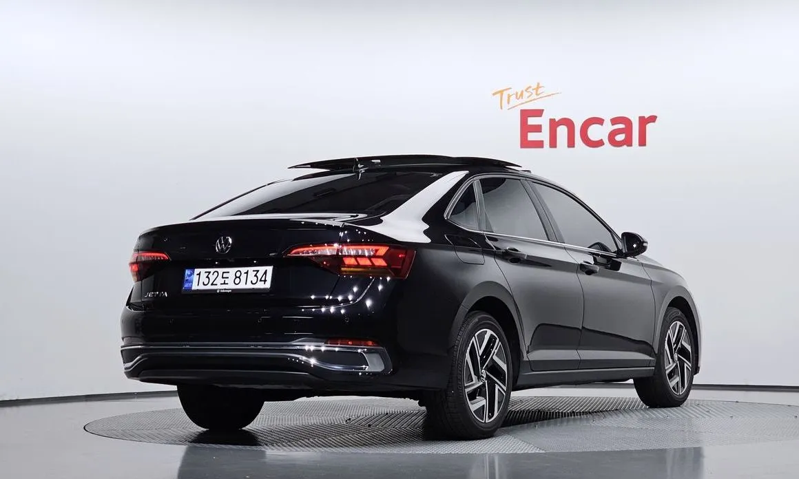 Volkswagen Jetta 2024 из KR, фото 3
