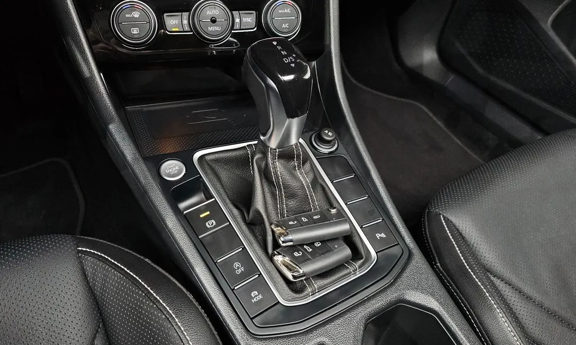 Volkswagen Jetta 2024 из KR, фото 7