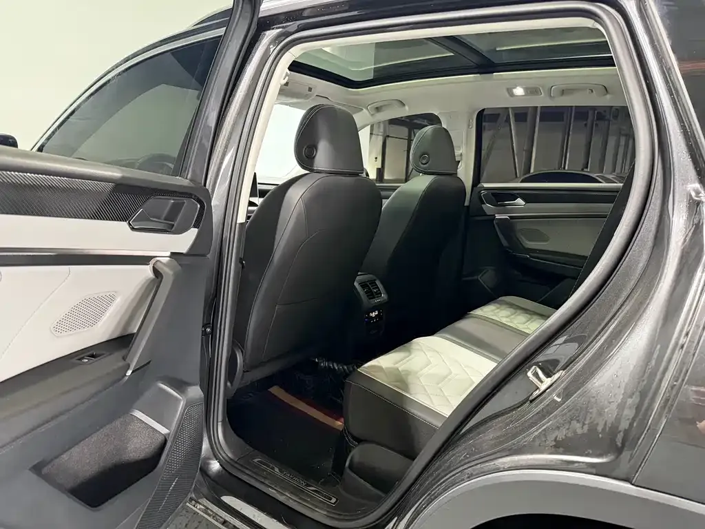 Volkswagen Tayron 2022 из CN, фото 8