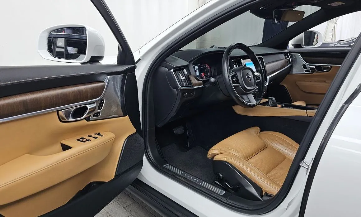 Volvo V90 2021 из KR, фото 8