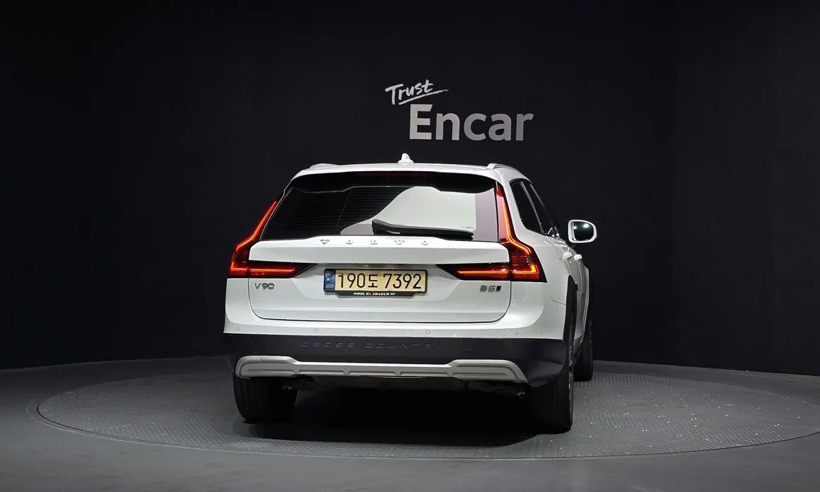 Volvo V90 2021 из KR, фото 3