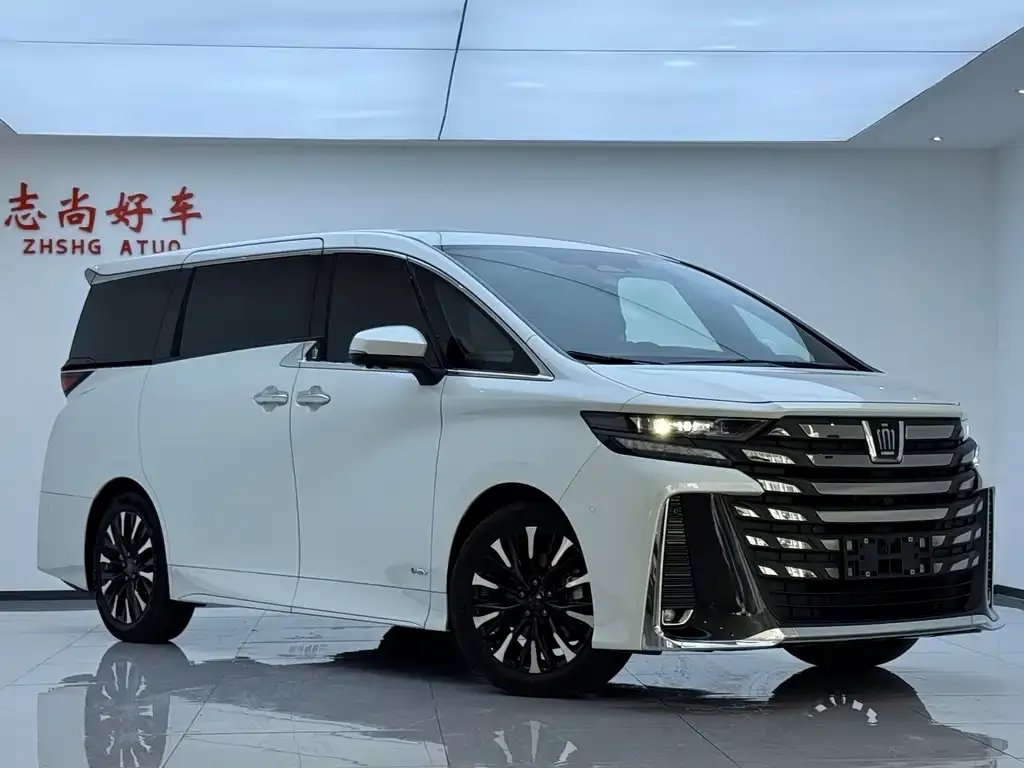 Toyota Vellfire — фото 3