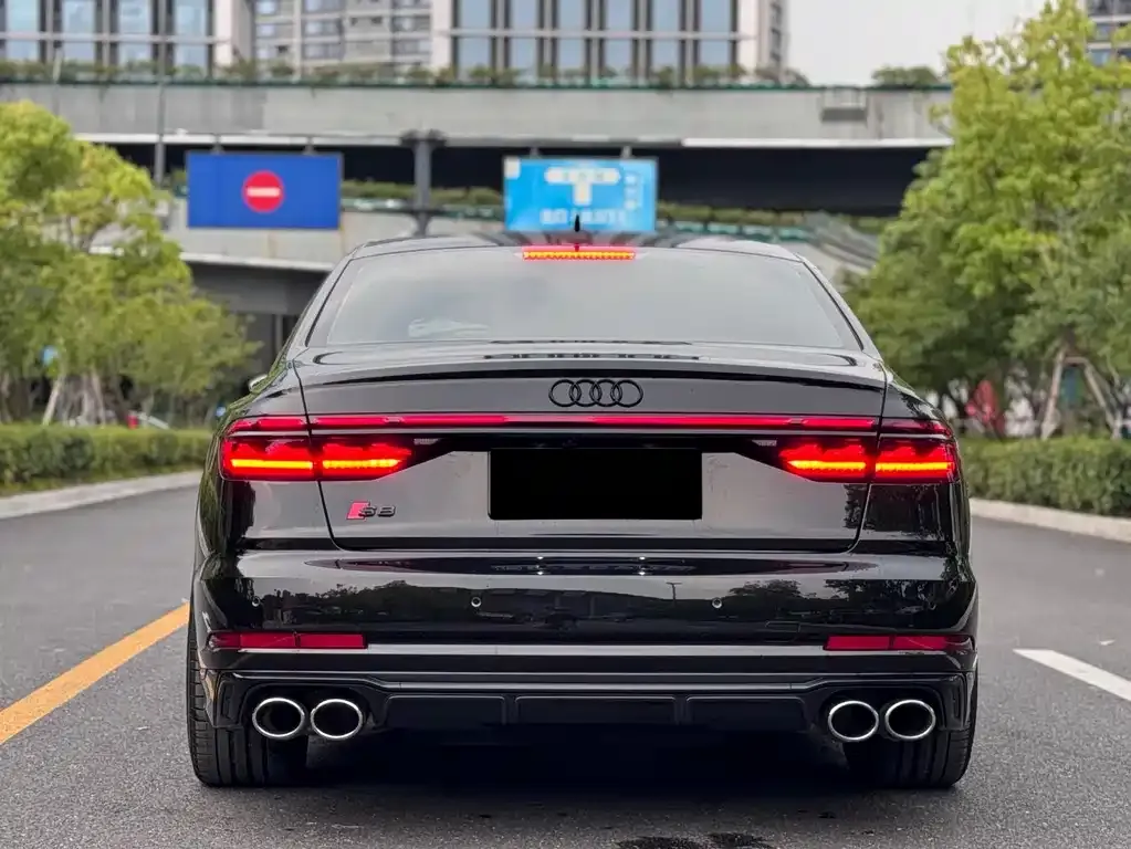 Audi S8 2022 из CN, фото 10