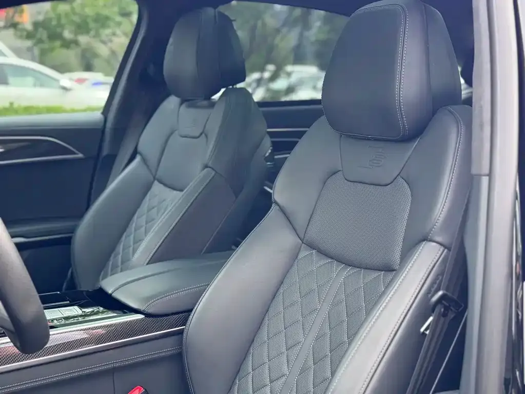 Audi S8 2022 из CN, фото 2