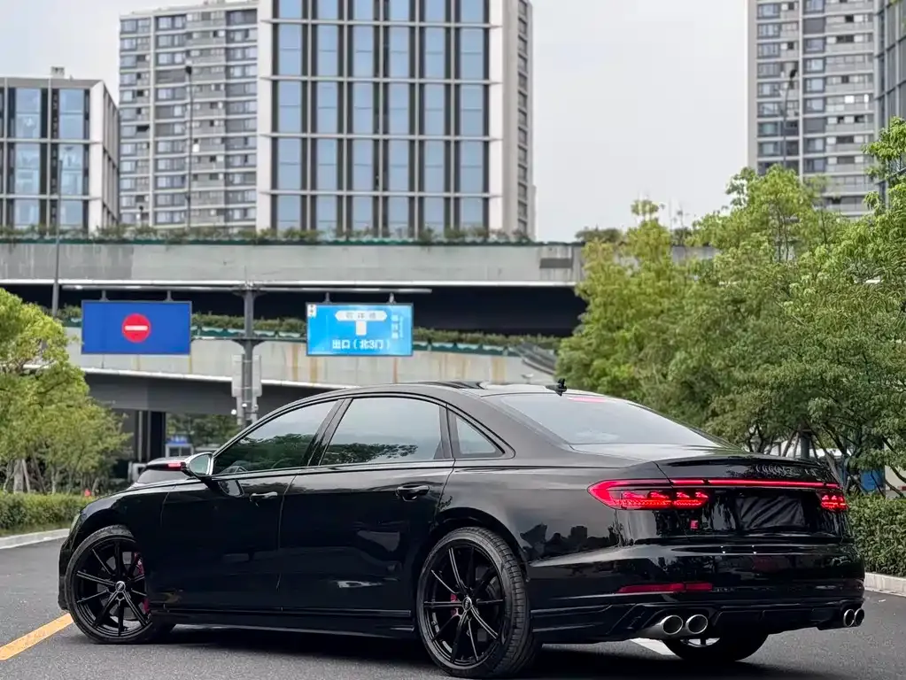 Audi S8 2022 из CN, фото 9
