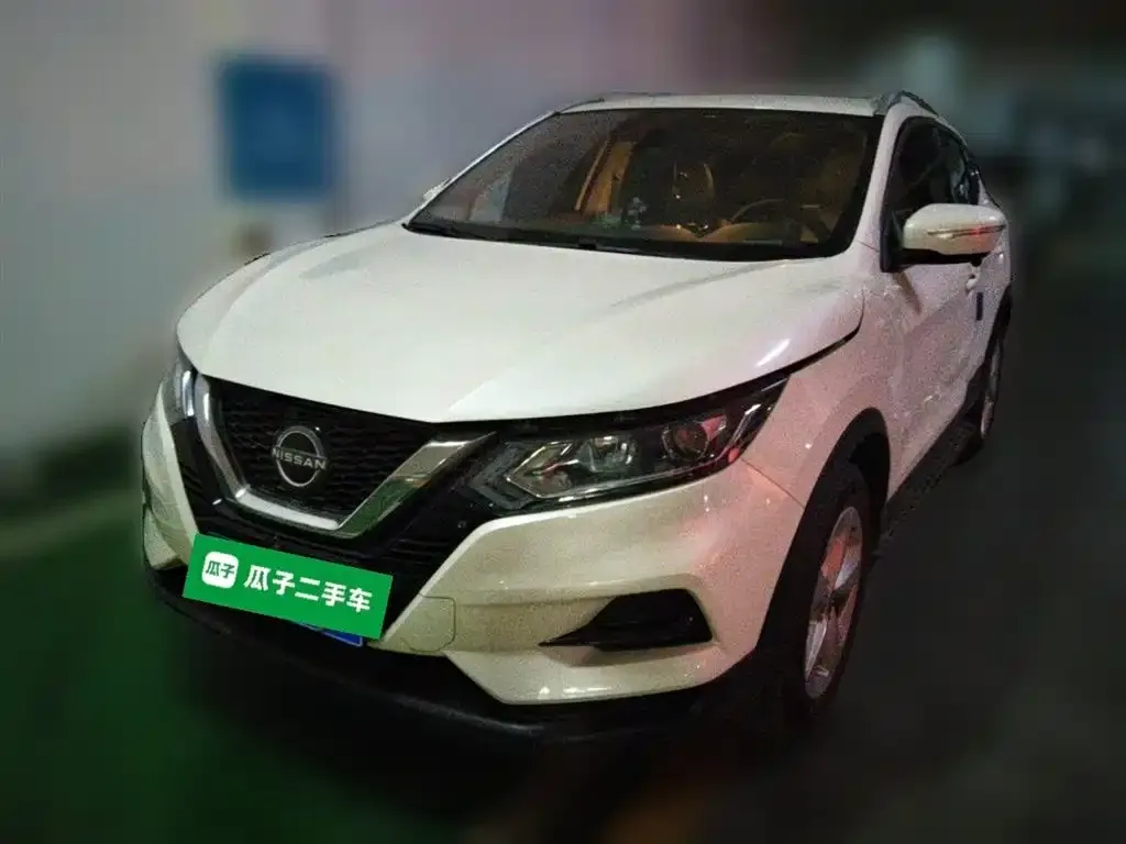 Nissan Qashqai — фото 1