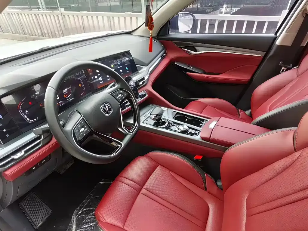 Changan CS75PLUS — фото 9