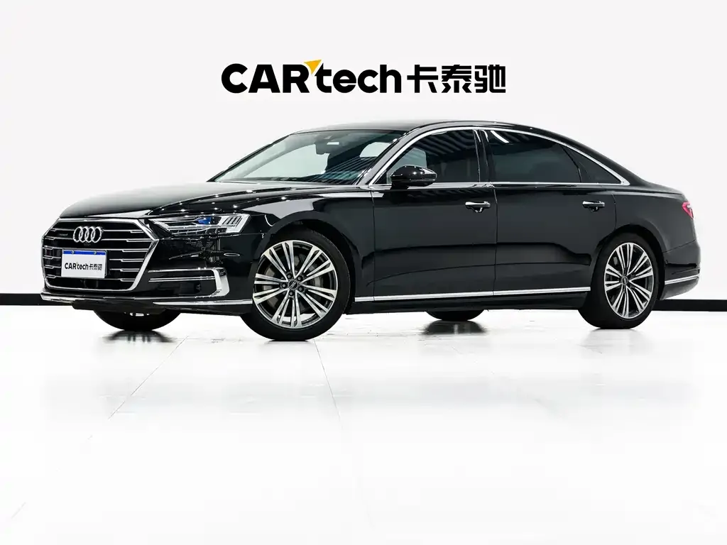 Audi A8 — фото 1