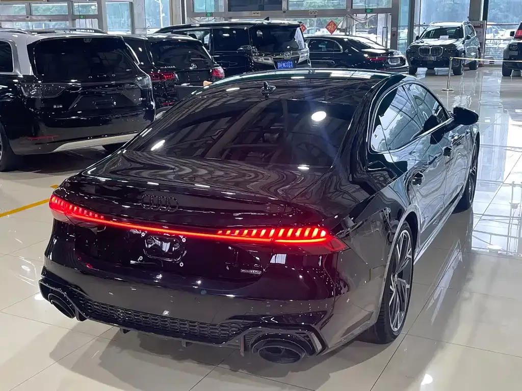 Audi A7L — фото 4