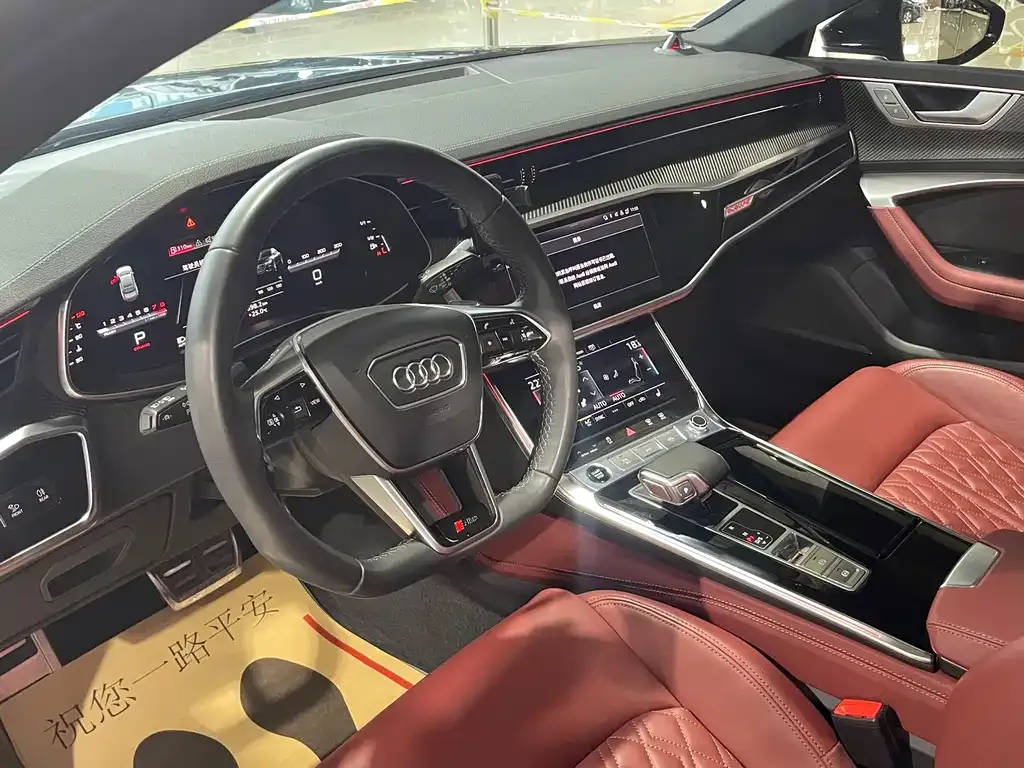 Audi A7L — фото 10