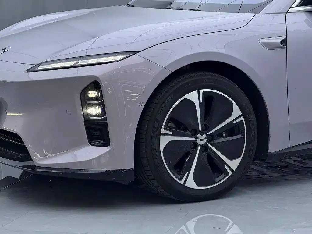 NIO ET5 — фото 5