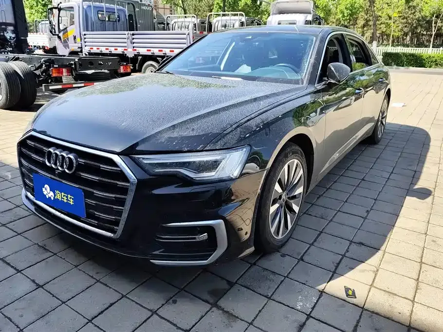 Audi A6L — фото 1