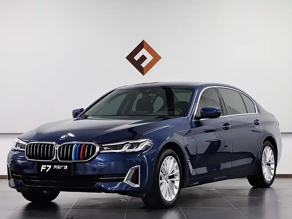 BMW 5 Series — фото 1