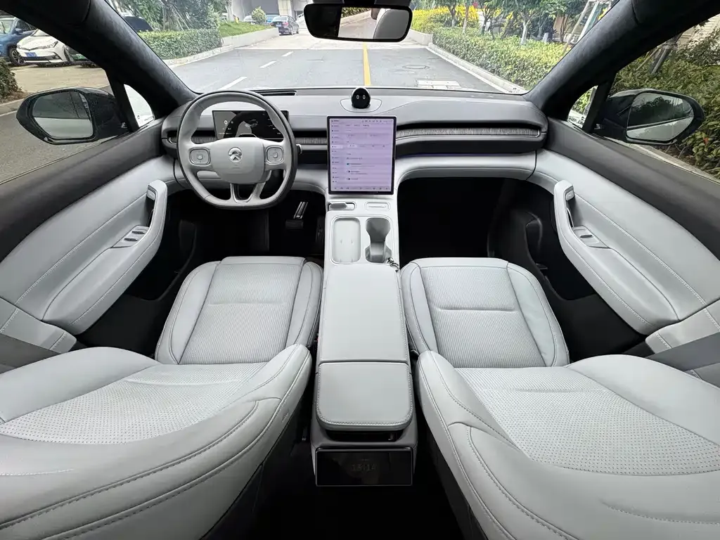 NIO ES6 — фото 8