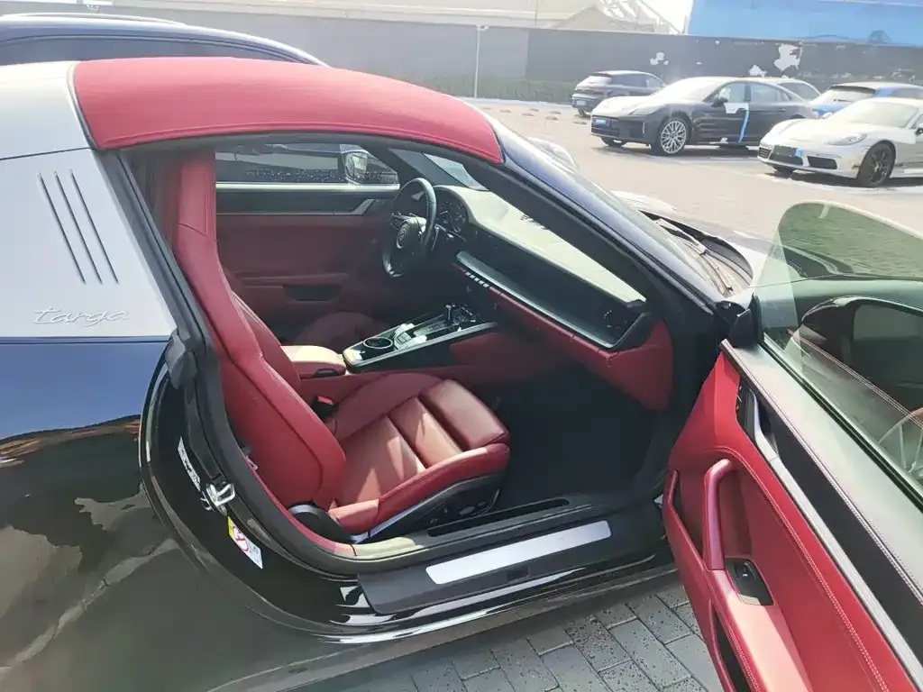 Porsche 911 2022 из CN, фото 5