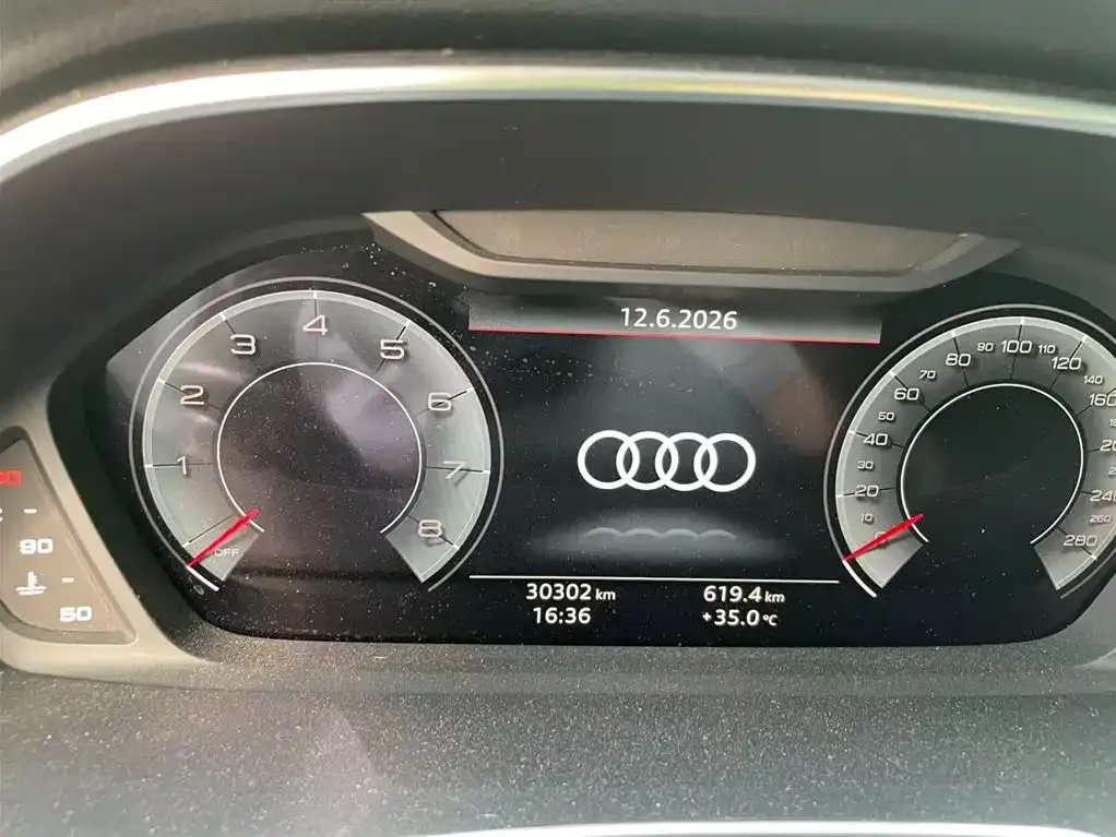 Audi Q3 — фото 9