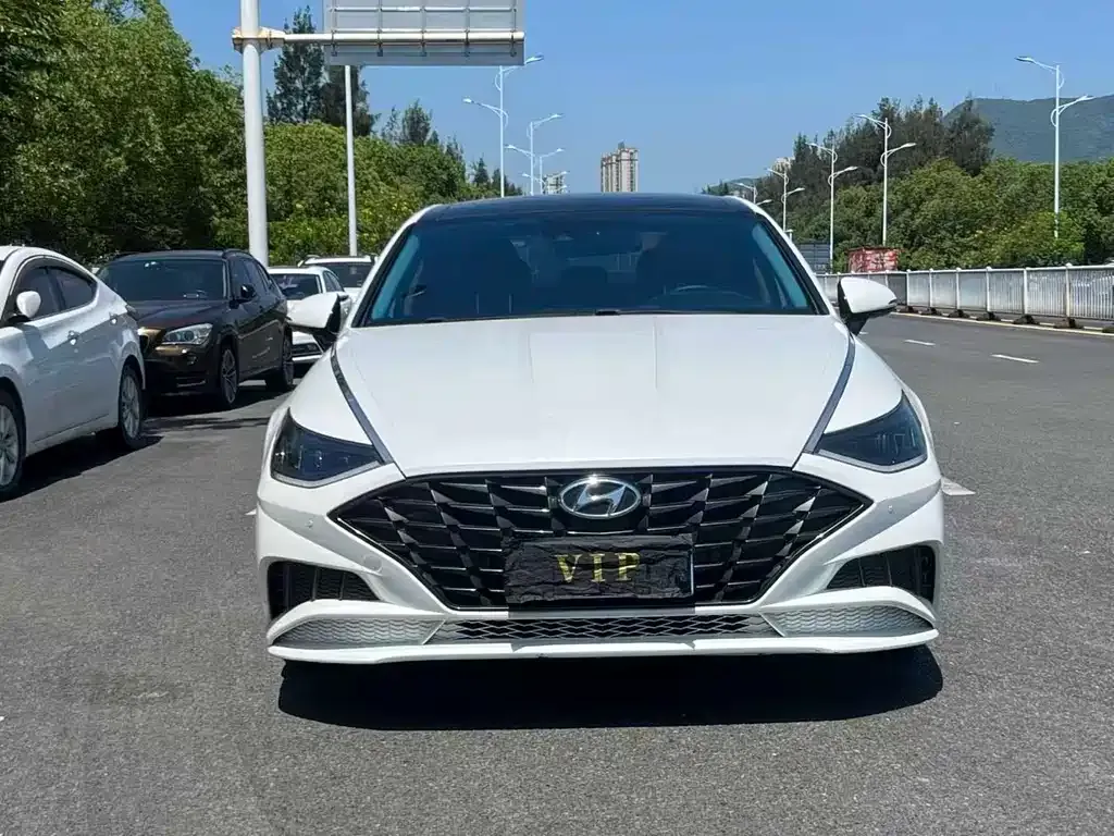 Hyundai Sonata — фото 2