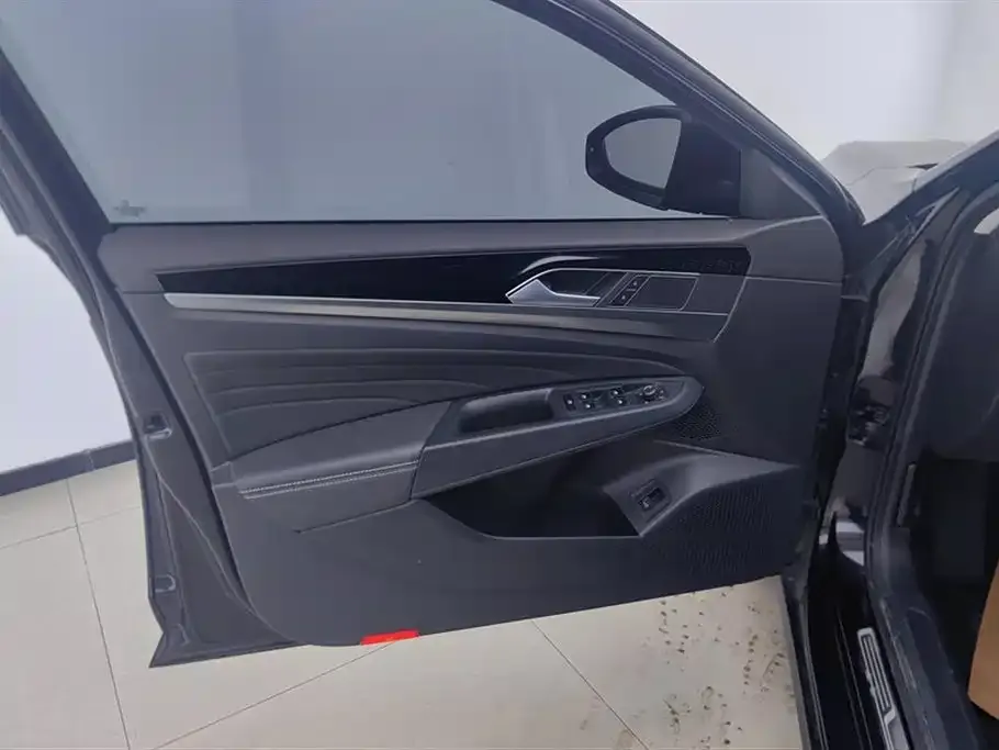 Volkswagen Passat — фото 2