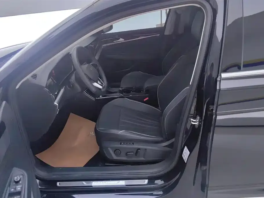 Volkswagen Passat — фото 10