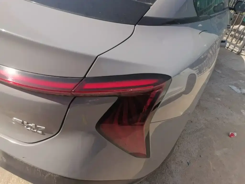 Hongqi EH7 2024 из CN, фото 9