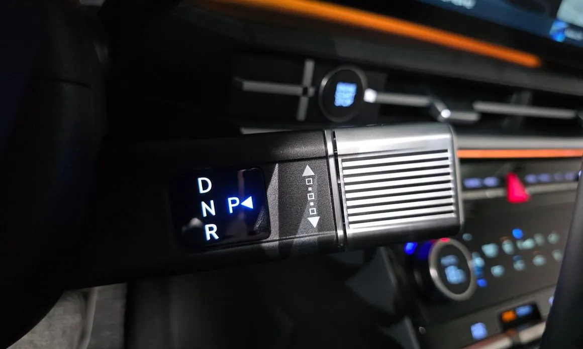Hyundai Santafe — фото 2