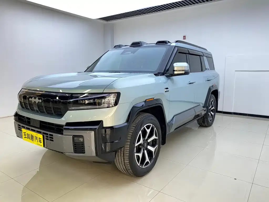 Fang Cheng Bao Leopard 8