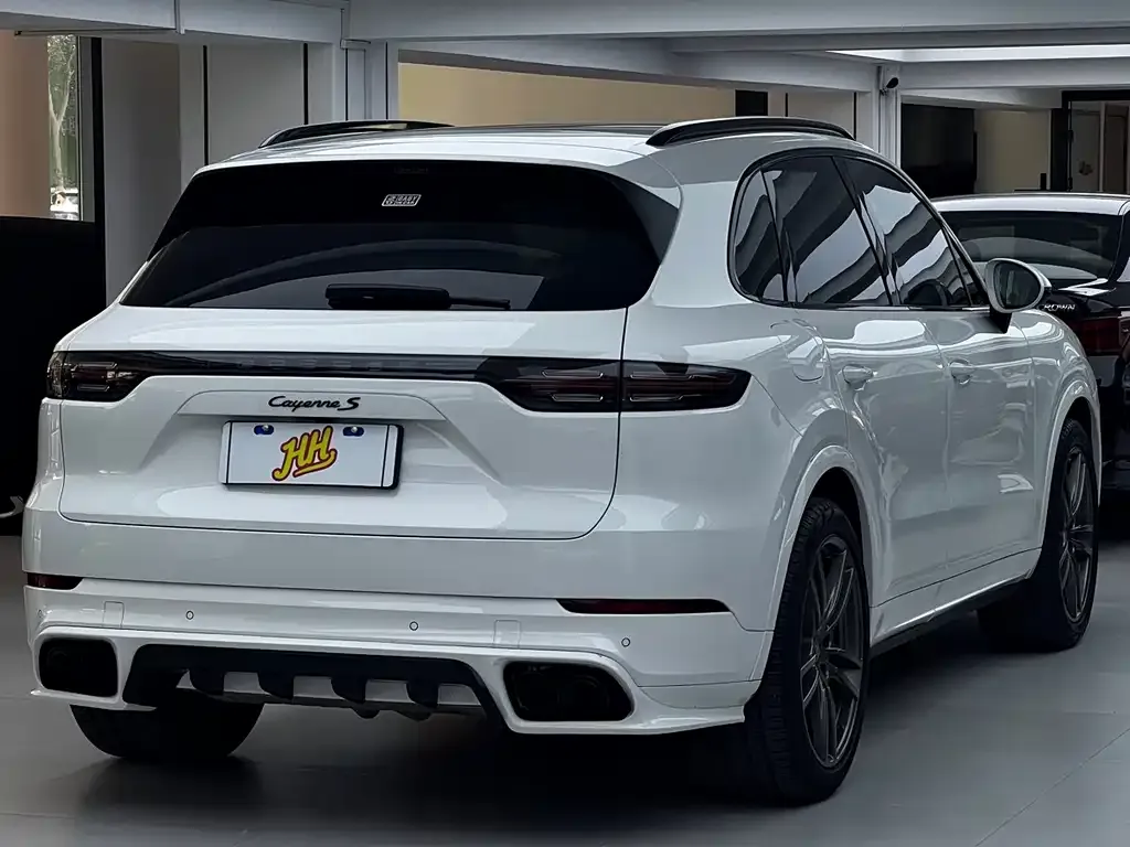 Porsche Cayenne — фото 4