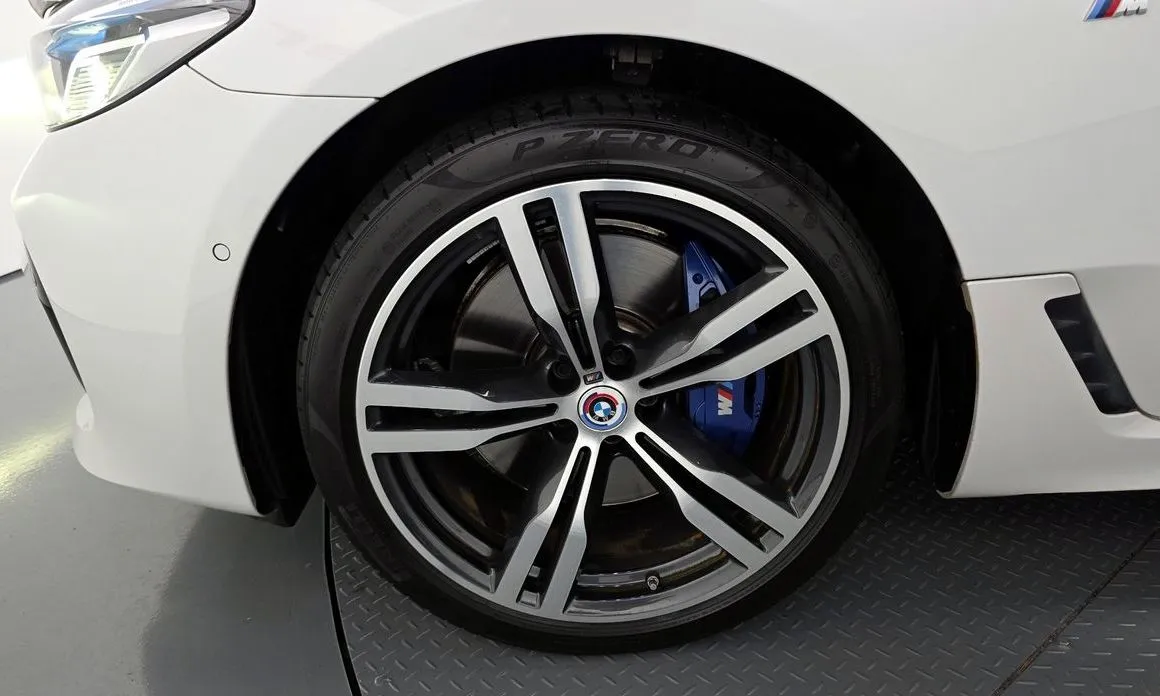 BMW Gran Turismo 2023 из KR, фото 4