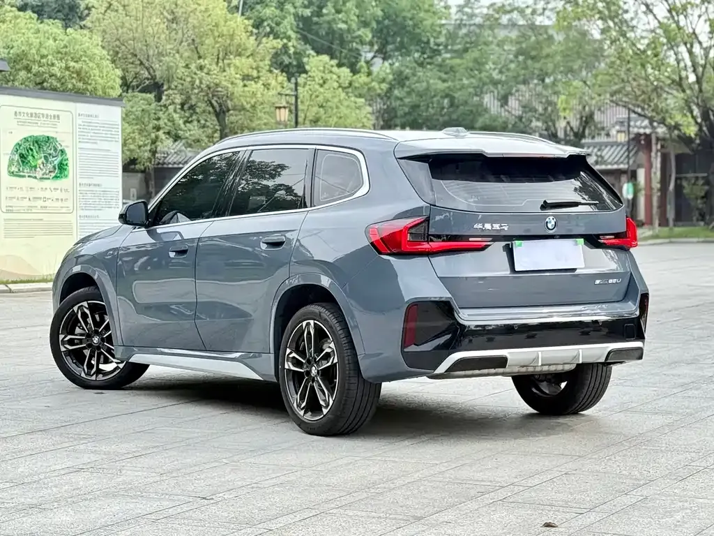 BMW X1 — фото 10