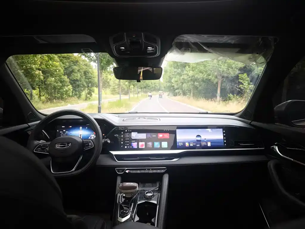 Geely Xingyue L 2024 из CN, фото 8