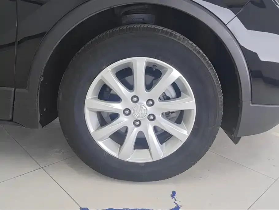 Buick Envision Plus — фото 3