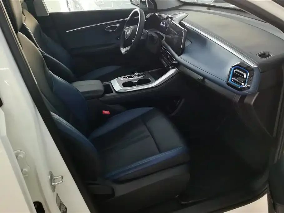 GAC Motor Trumpchi GS3 — фото 2