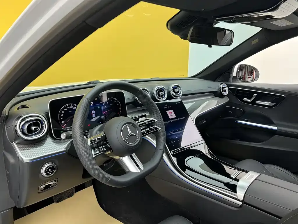 Mercedes-Benz C-Class — фото 10