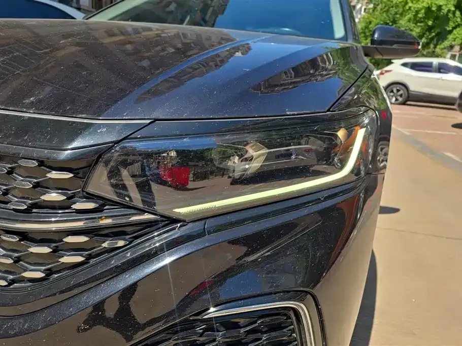 Volkswagen Passat — фото 6