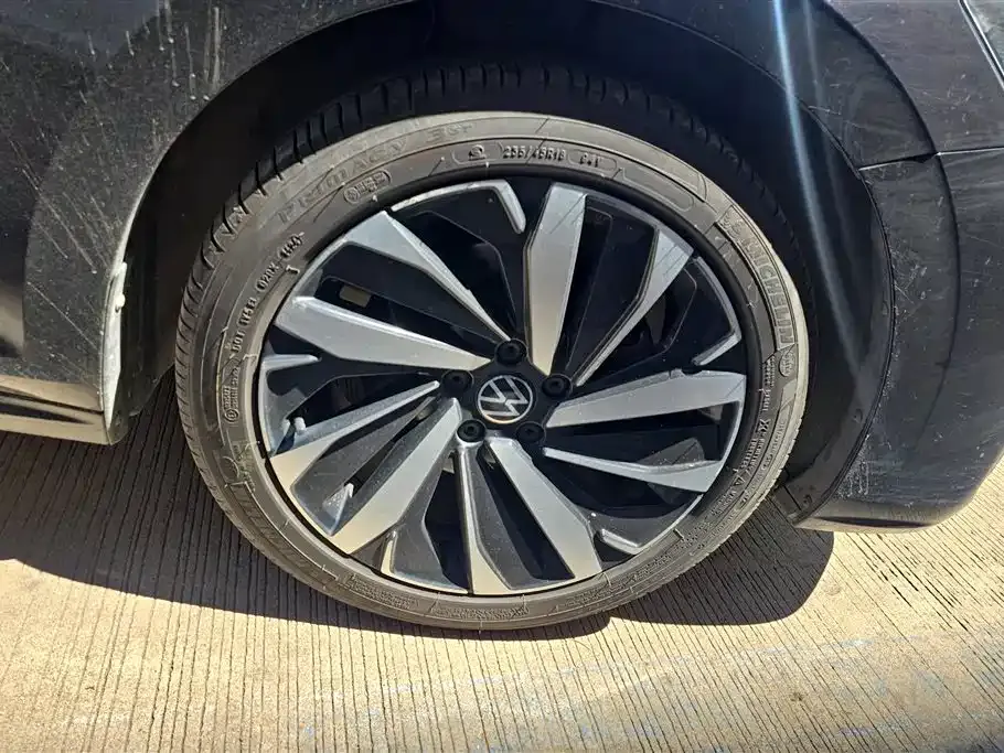 Volkswagen Passat — фото 7