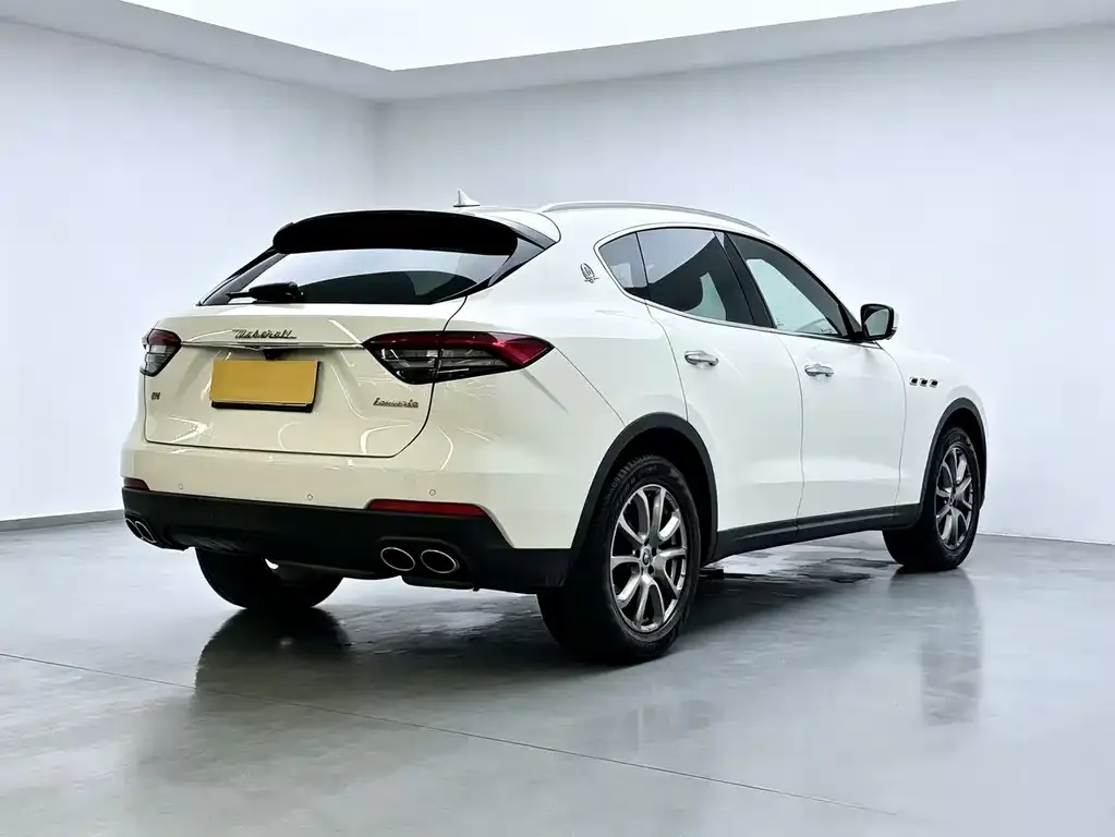 Maserati Levante — фото 10
