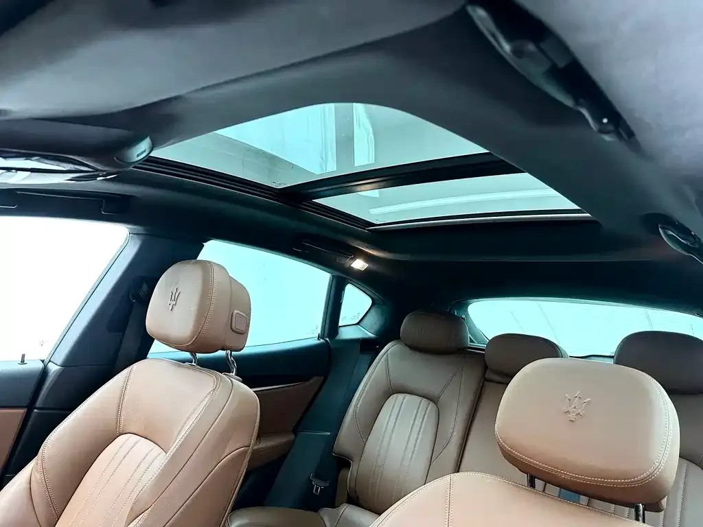 Maserati Levante — фото 8