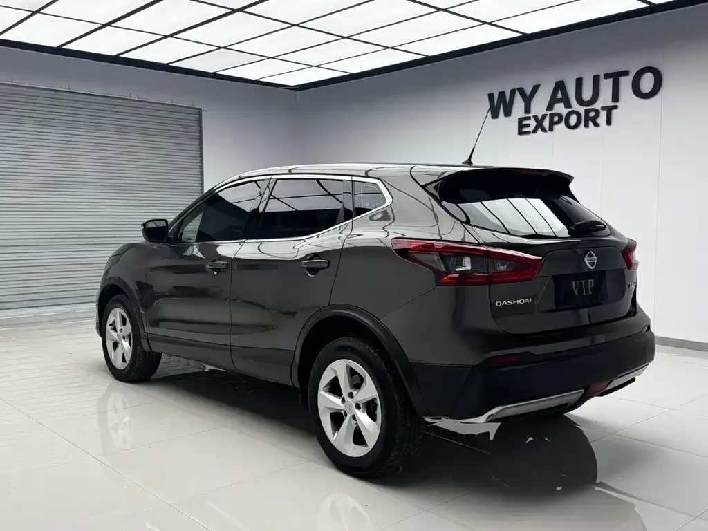 Nissan Qashqai — фото 9