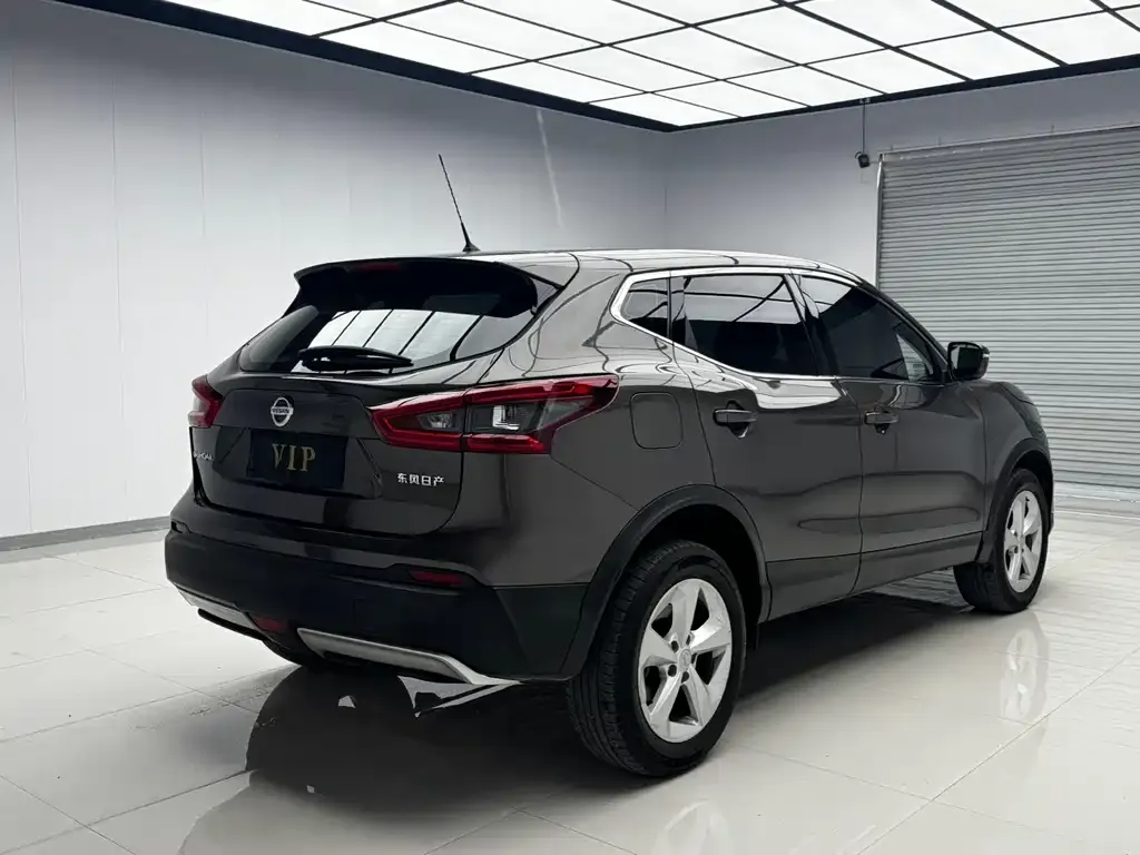 Nissan Qashqai — фото 4