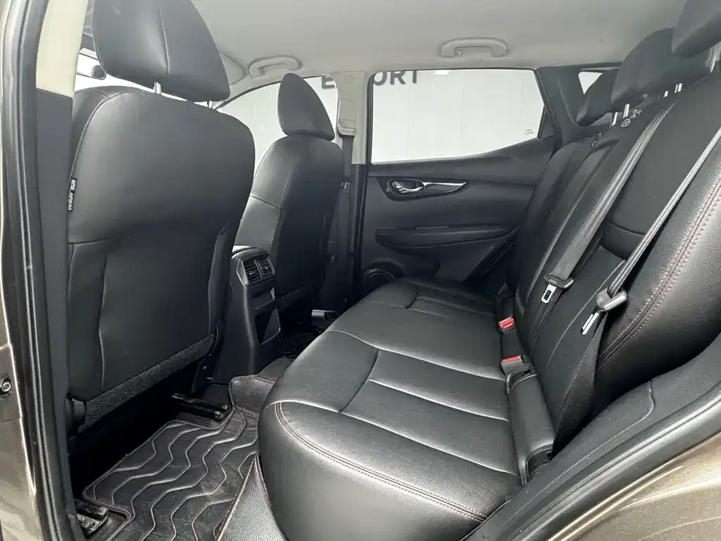 Nissan Qashqai — фото 2