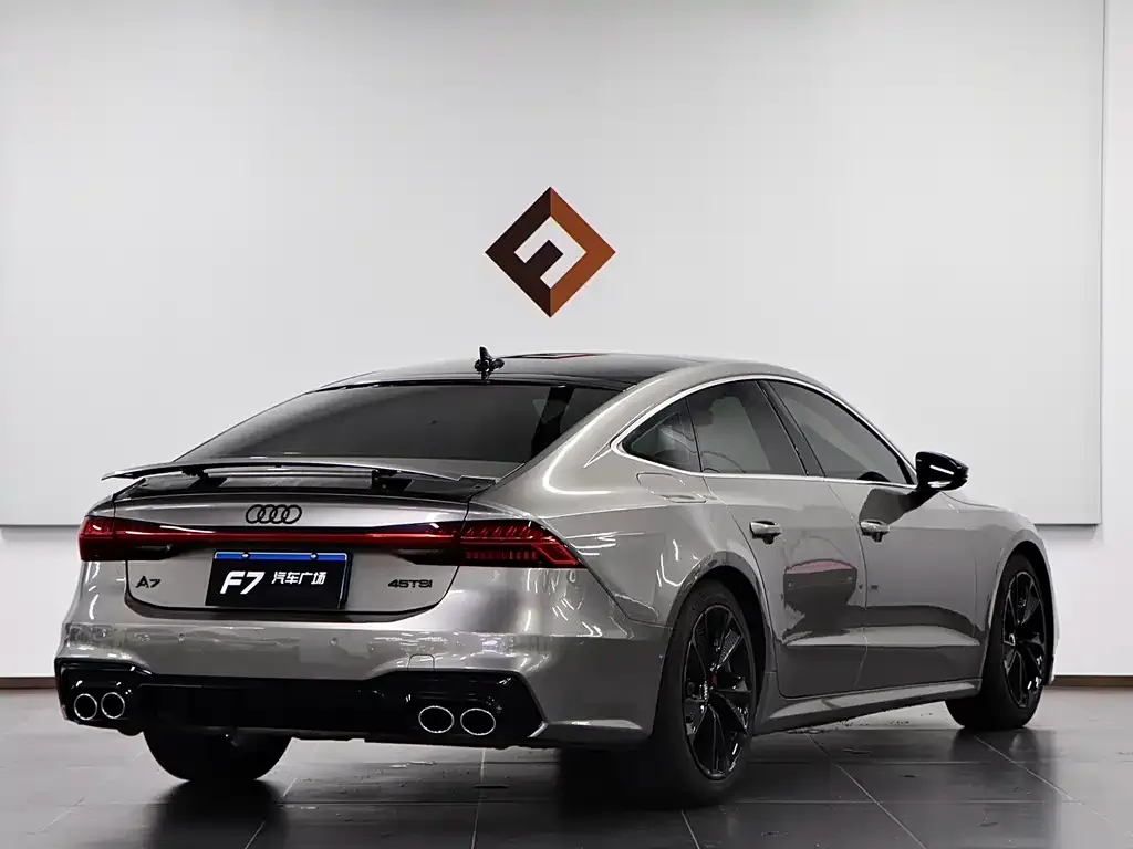 Audi A7 — фото 7