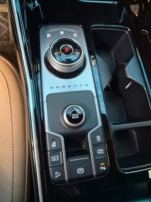 Kia Sorento 2023 из KR, фото 4