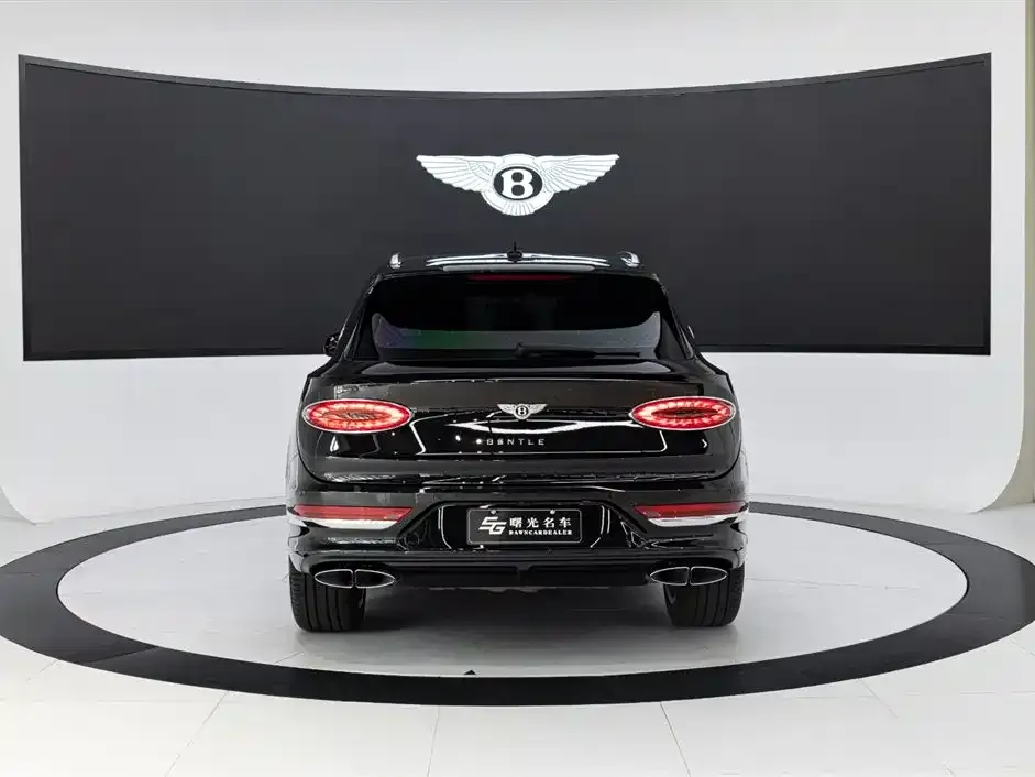 Bentley Bentayga — фото 5