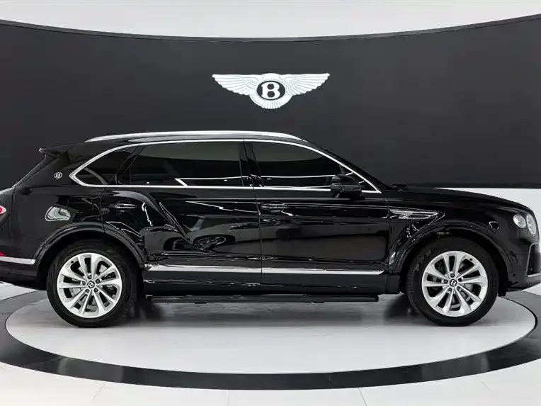 Bentley Bentayga — фото 6