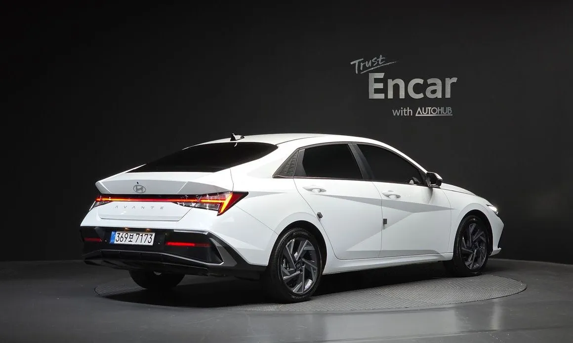 Hyundai AVANTE — фото 4