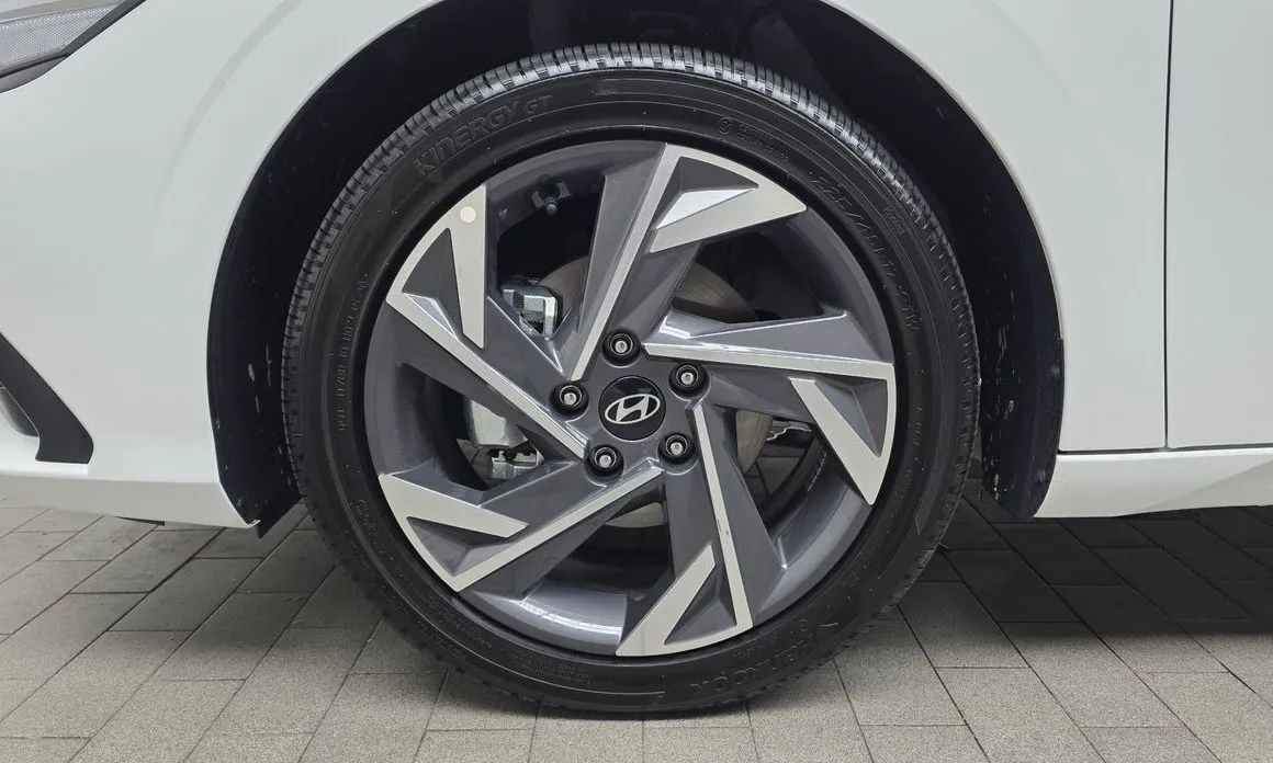 Hyundai AVANTE — фото 8