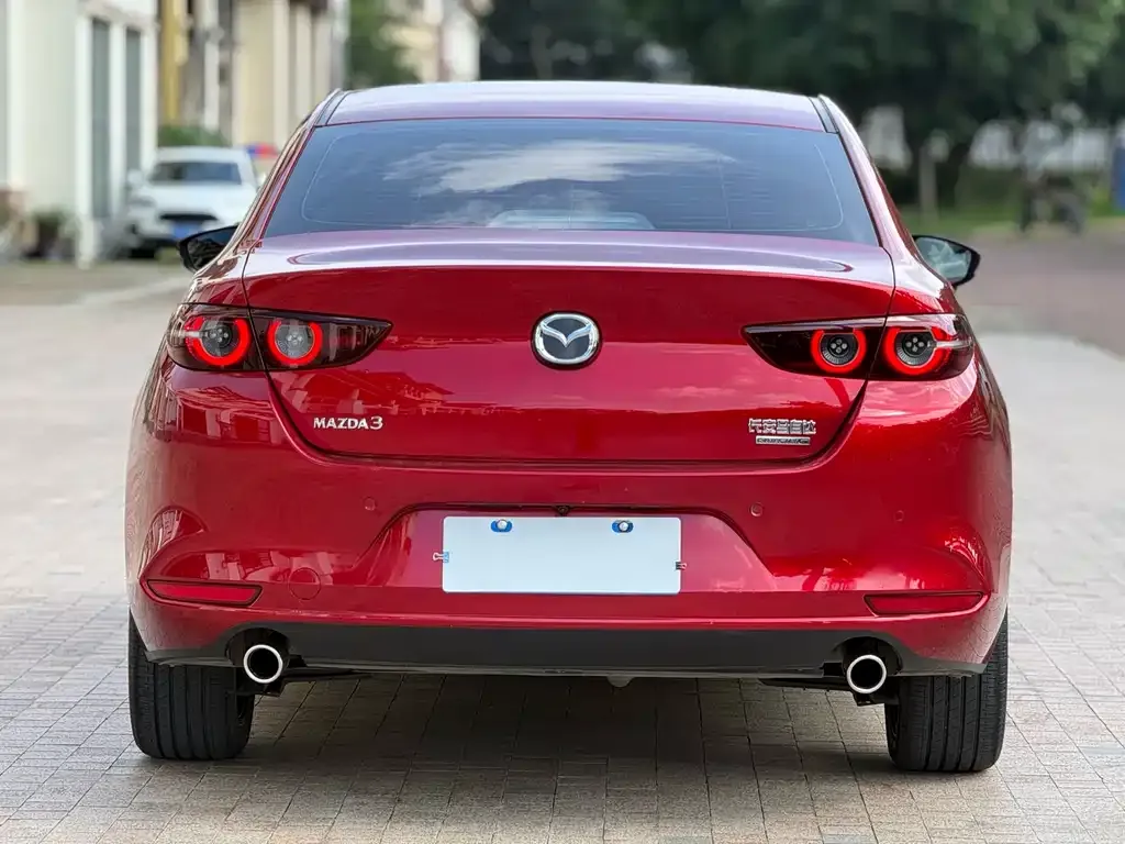 Mazda 3 Axela — фото 9