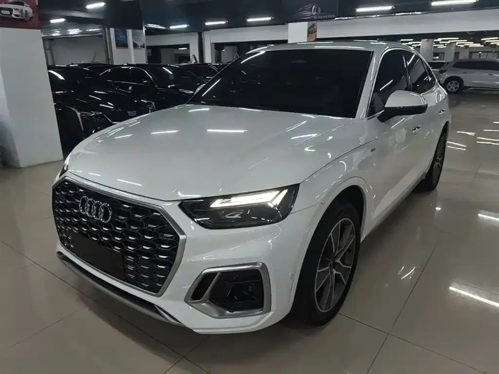 Audi Q5L Sportback 2023 из CN, фото 6
