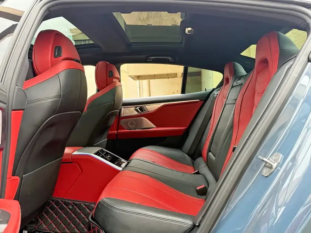 BMW 8 Series 2021 из CN, фото 2